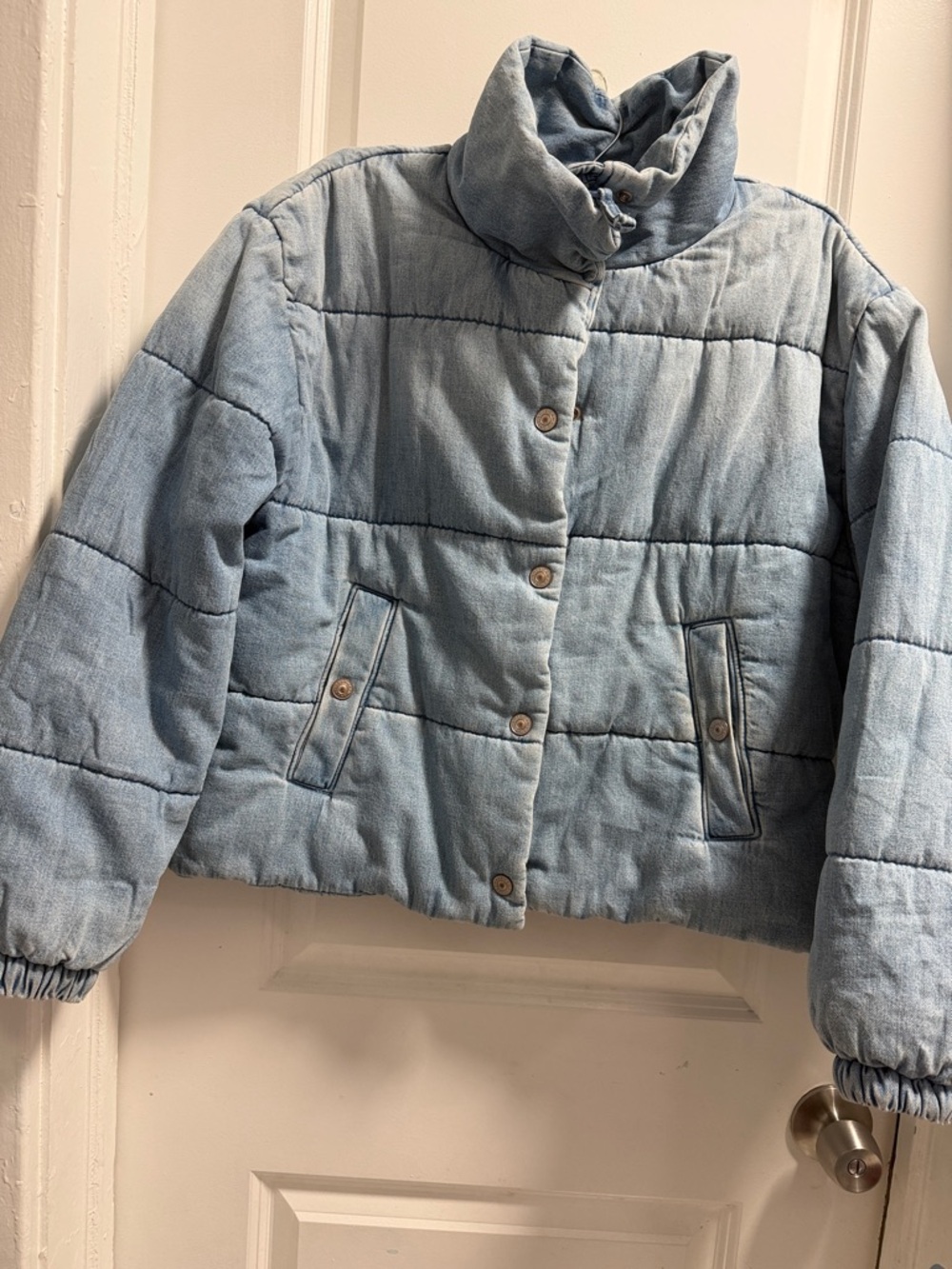 American Eagle Outfitters Light Blue Puffer Bomber Jacket